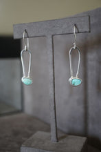 Load image into Gallery viewer, Turquoise Drop Earrings
