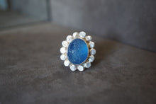 Load image into Gallery viewer, Statement Seaglass Ring